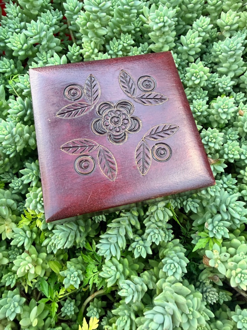 Hand Carved Wooden Jewelry Box Mini Floral Trinket‎ Keepsake Boho Cottagecore